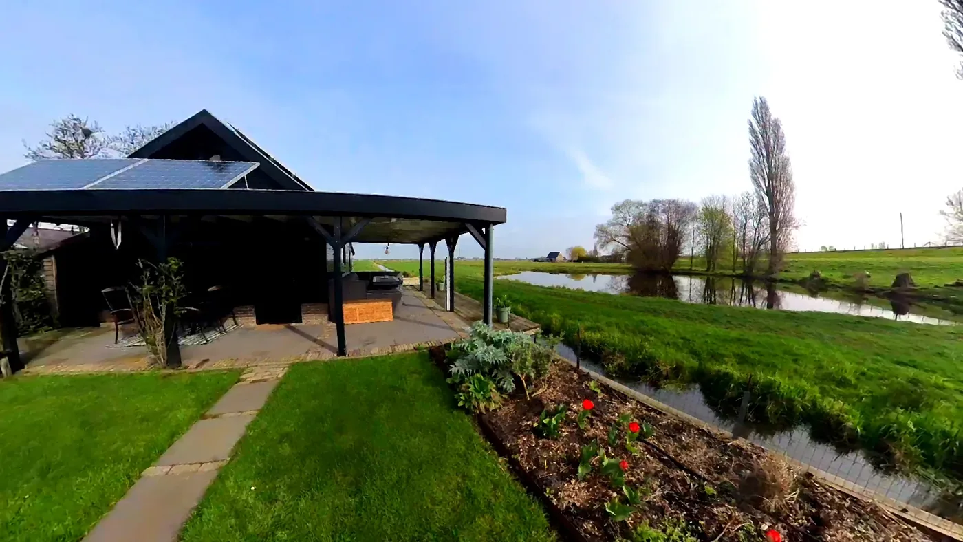 Detached हॉलिडे कॉटेज in the Krimpenerwaard with टेरेस and green views.